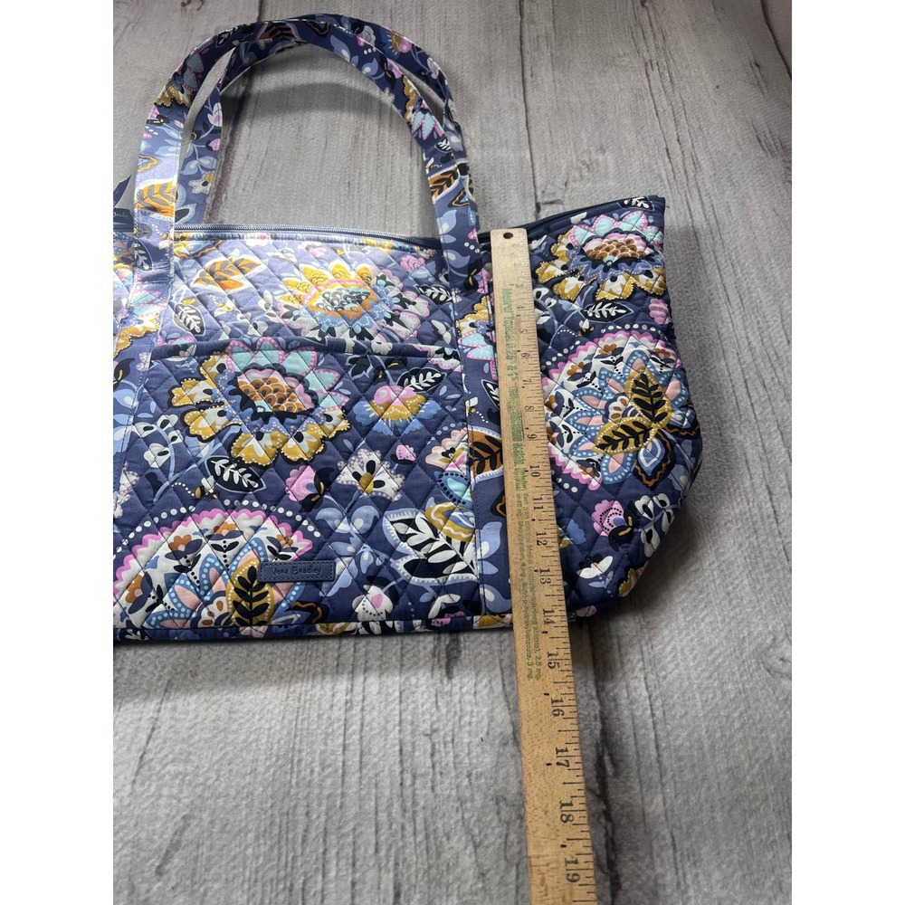 Vera Bradley Tote Bag Womens Large Blue Floral Mandala Quilted Boho Travel - Picture 3 of 9